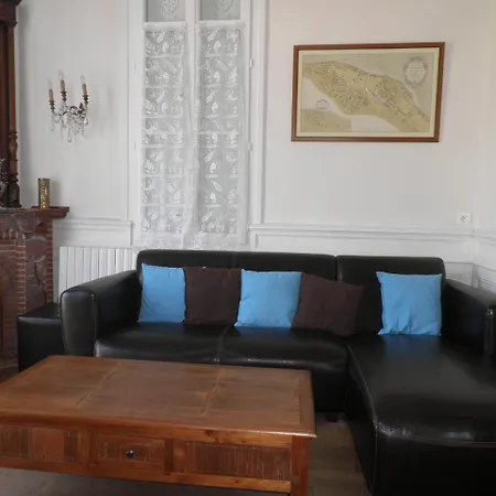 Jolie Maison 